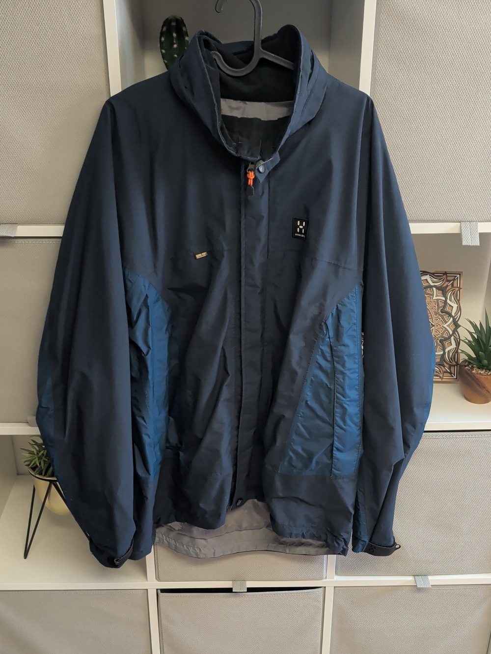 Vintage Haglofs Men's Hooded Raincoat in Dark Navy with Blue Panels